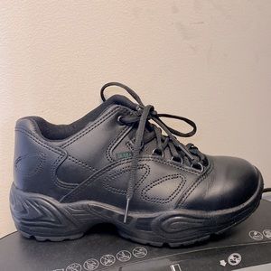 Reebok non slip, green tag. 7W black